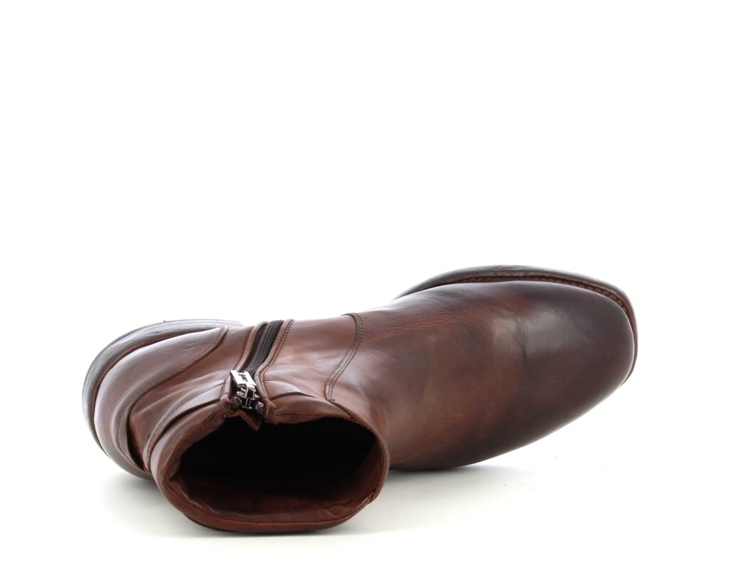 QUINN SERRANO COGNAC