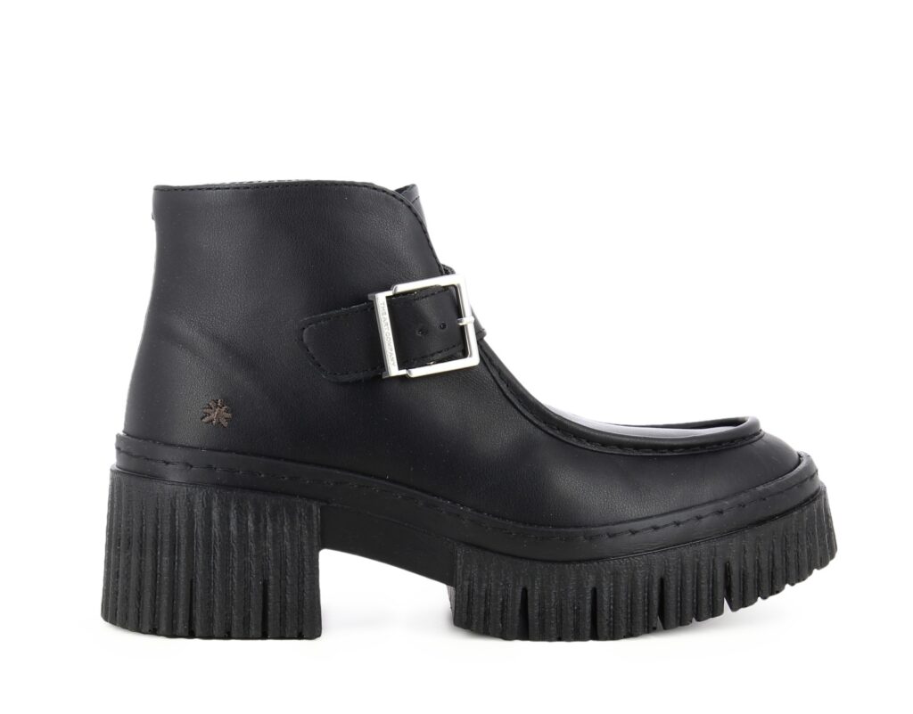 YORK BLACK