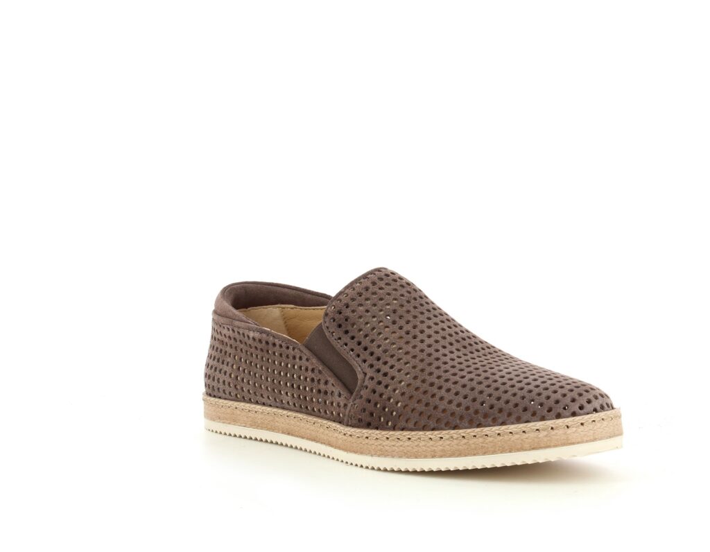 BARCELO BROWN