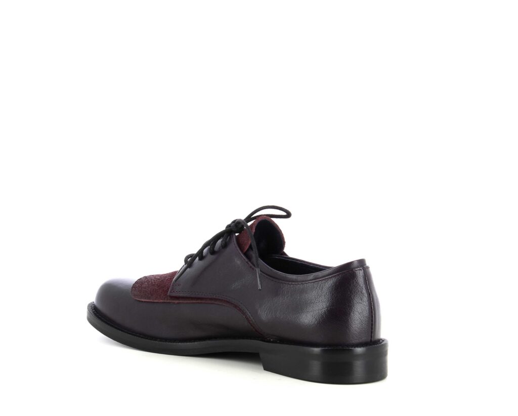 GISELLE 01 BURGUNDY
