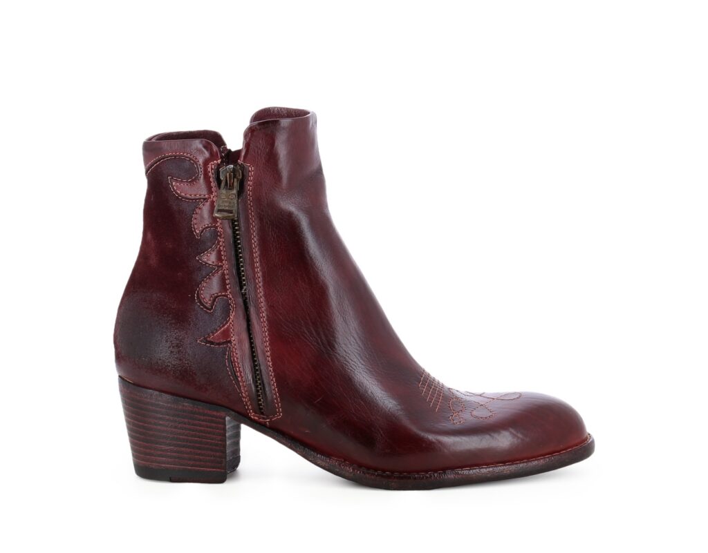 LEILA BURGUNDY