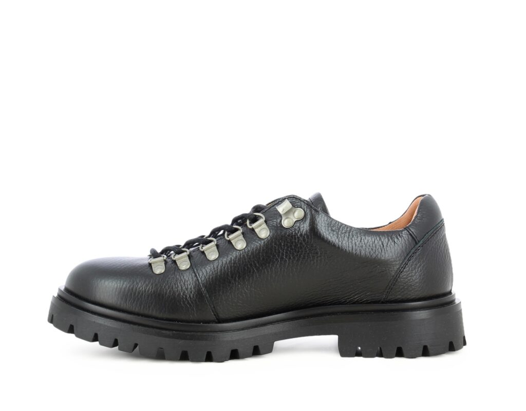 WILLACH BLACK