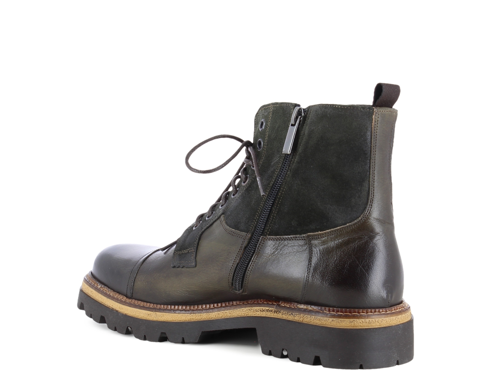 WOODY MILITAIR